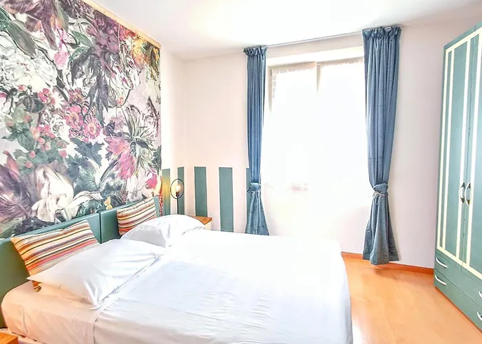 דירה Silenziosissimo In Centro A 2 Min Da Stazione, Castello E Duomo